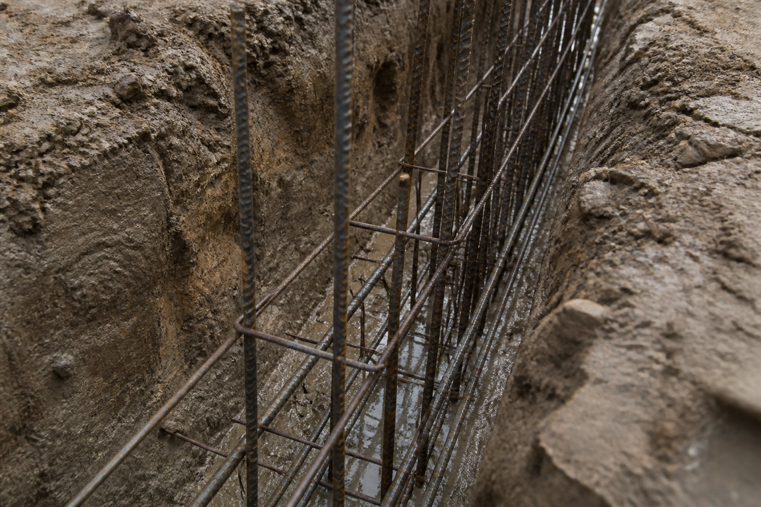Creusement des fondations et stabilisation du terrain